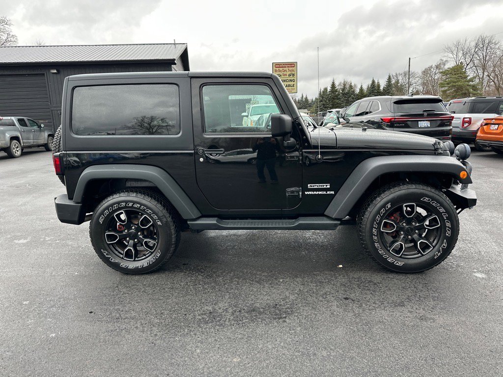Used 2014 Jeep Wrangler Sport image 2