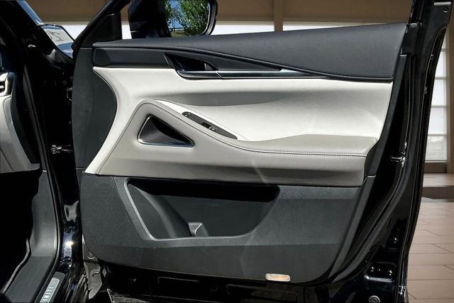 Certified 2026 INFINITI QX60 Luxe w/ Cargo Package FWD image 24