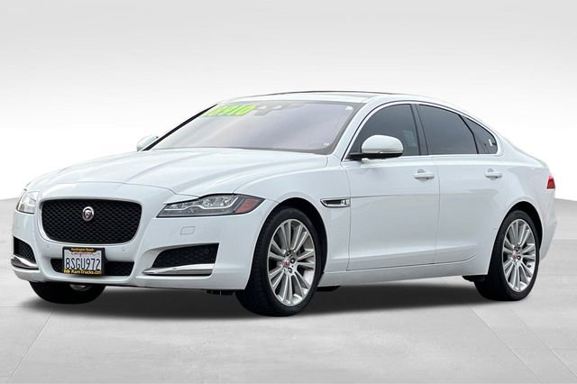 Used 2020 Jaguar XF Prestige image 8