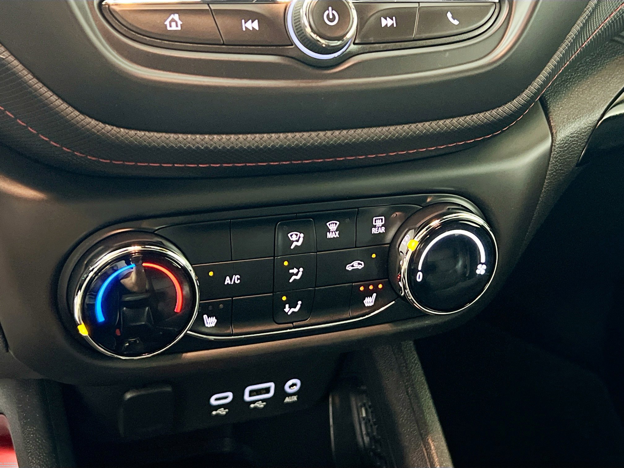 Used 2023 Chevrolet TrailBlazer RS image 27