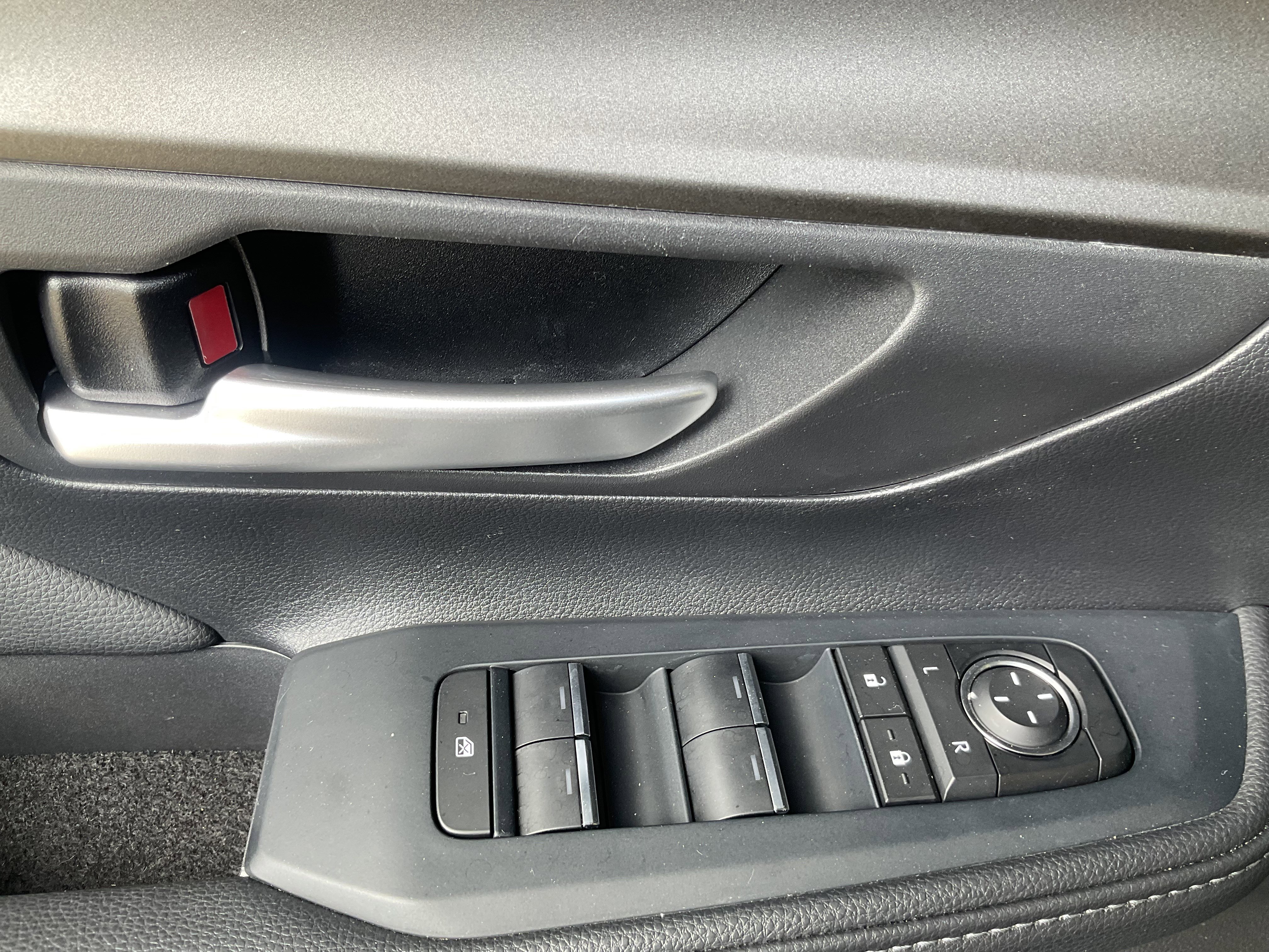 Used 2024 Toyota Grand Highlander XLE image 27