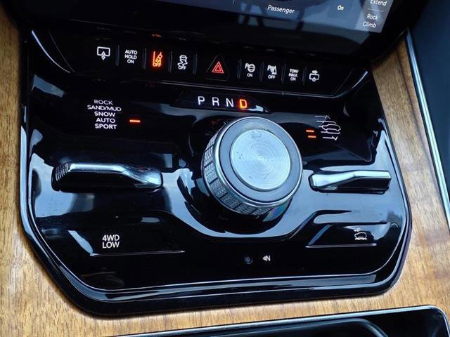 Used 2022 Jeep Grand Wagoneer Series II w/ Convenience Group III image 7