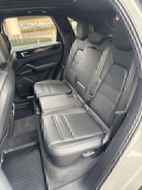 Used 2020 Porsche Cayenne image 12