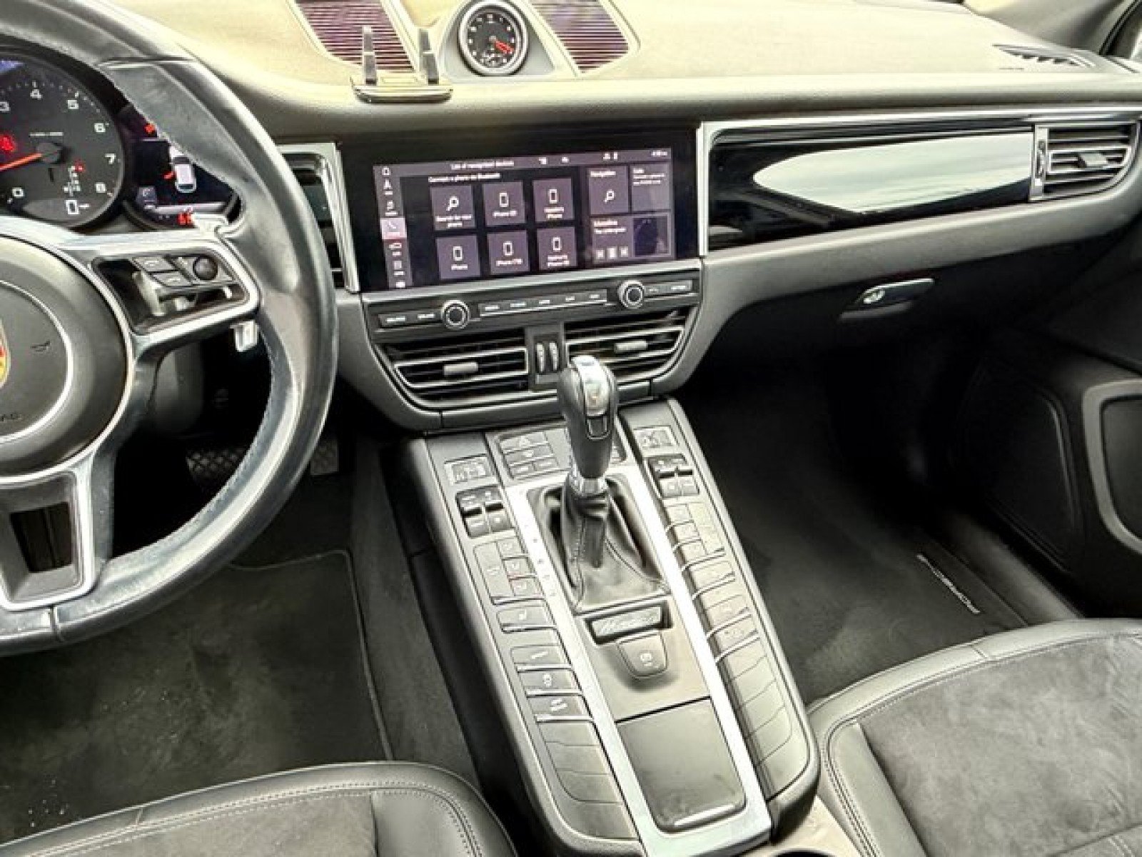 Used 2021 Porsche Macan AWD/4WD image 14