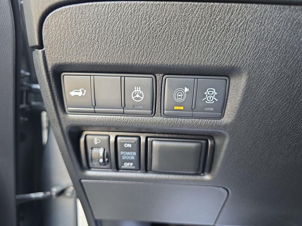 Used 2019 Nissan Armada Platinum AWD/4WD image 30