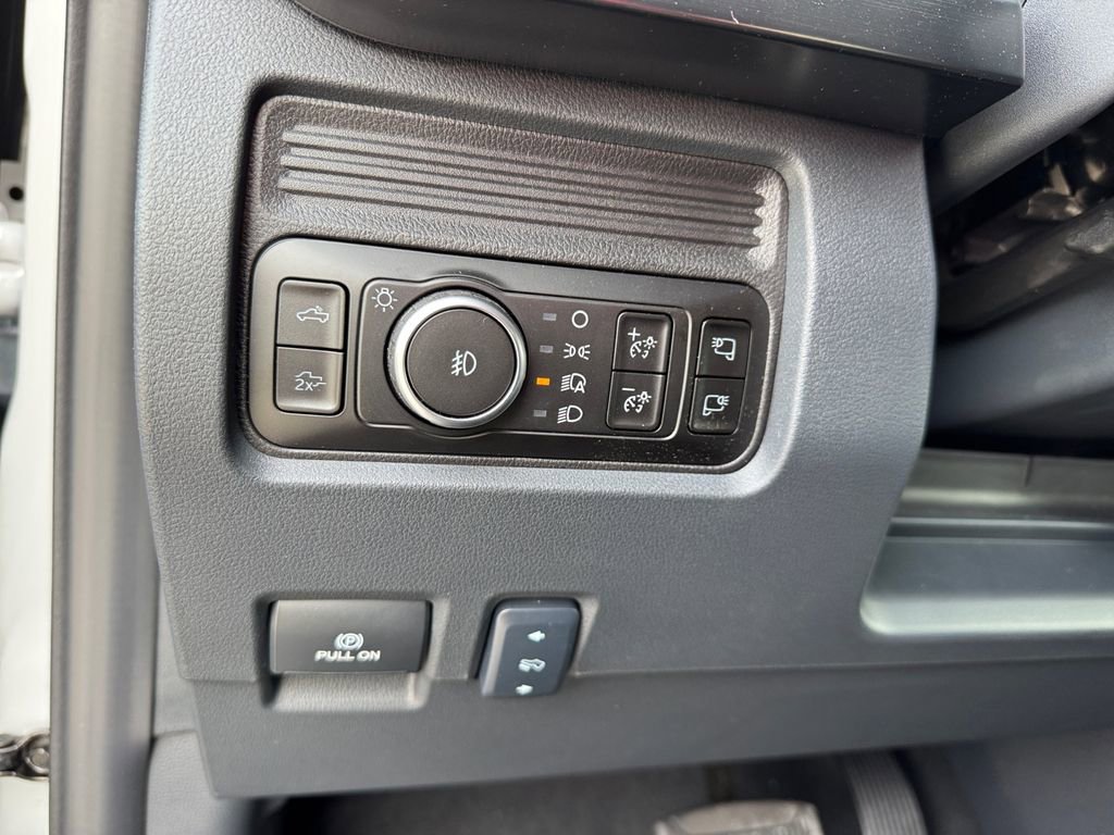 New 2026 Ford F250 Lariat image 21