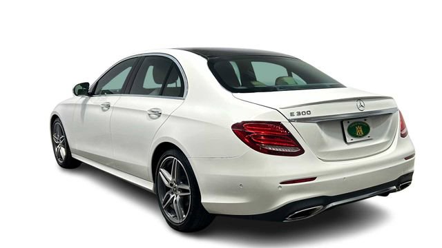 Used 2018 Mercedes-Benz E 300 image 4