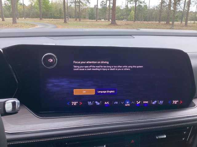 New 2025 Chevrolet Suburban Premier image 26