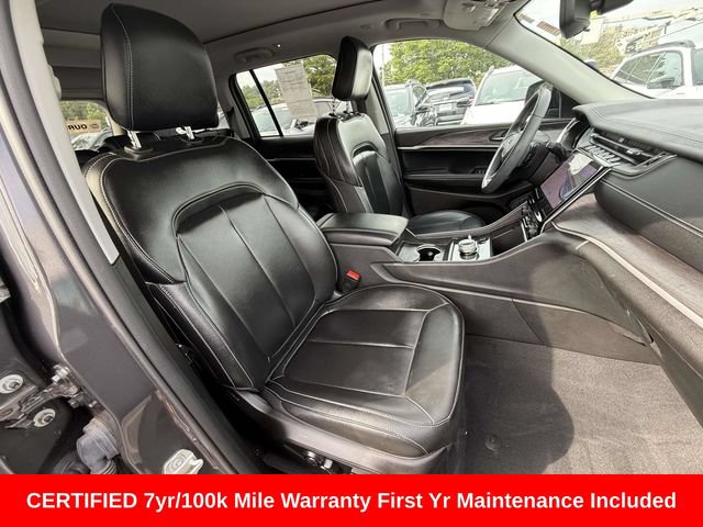 Used 2023 Jeep Grand Cherokee Limited AWD/4WD image 10