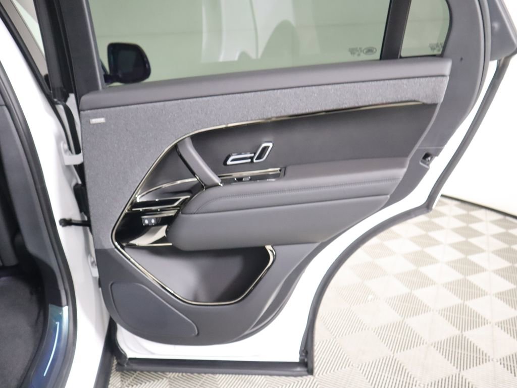New 2025 Land Rover Range Rover Sport Dynamic SE image 29