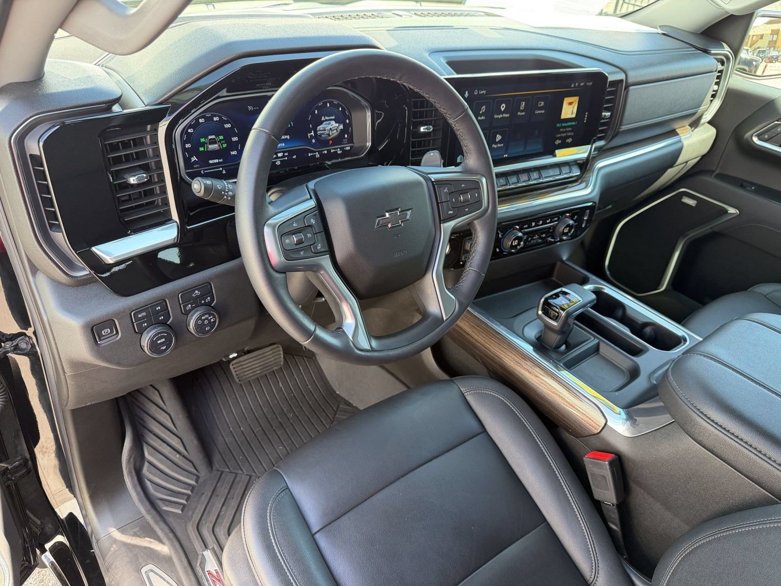 Used 2023 Chevrolet Silverado 1500 RST AWD/4WD image 3