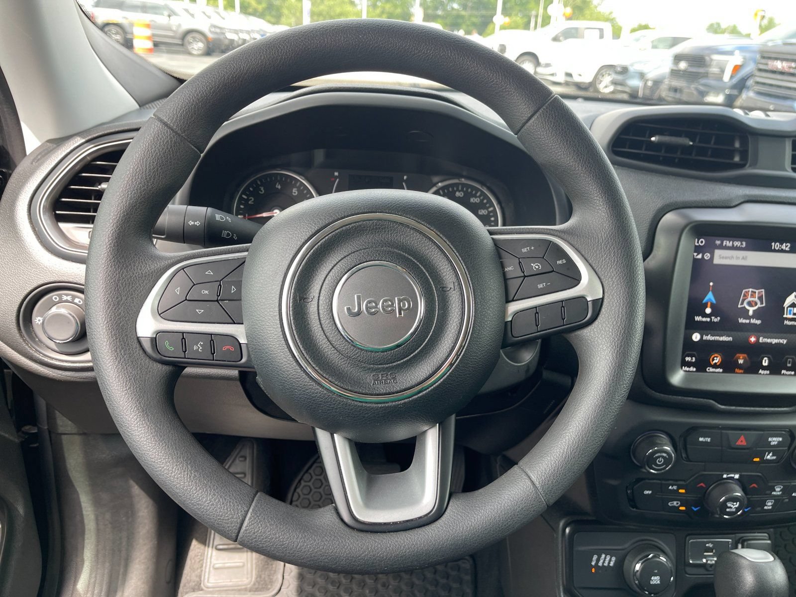 Used 2023 Jeep Renegade Latitude AWD/4WD image 26