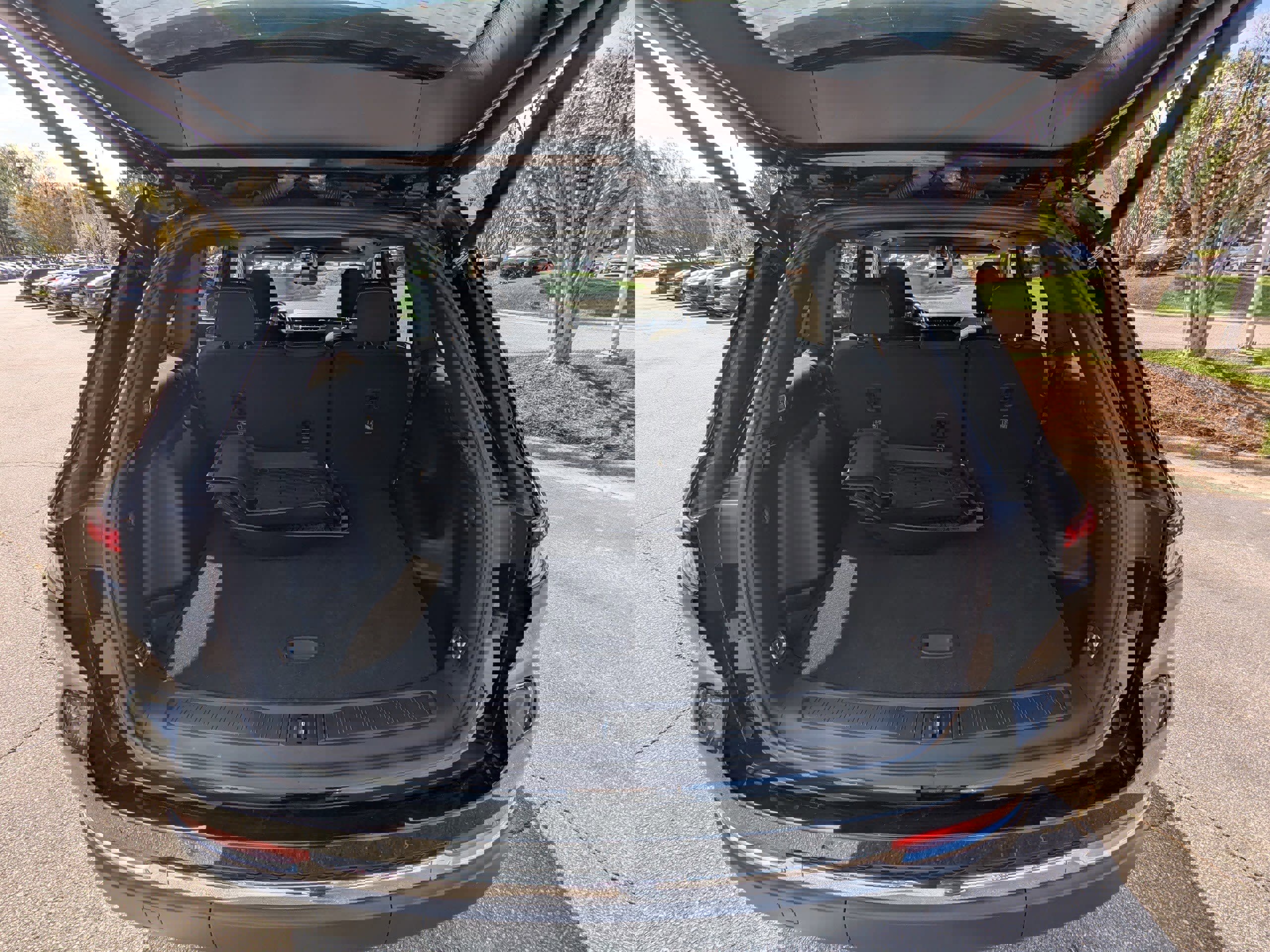 Certified 2025 Jeep Grand Cherokee Laredo X w/ Luxury Tech Group I image 16