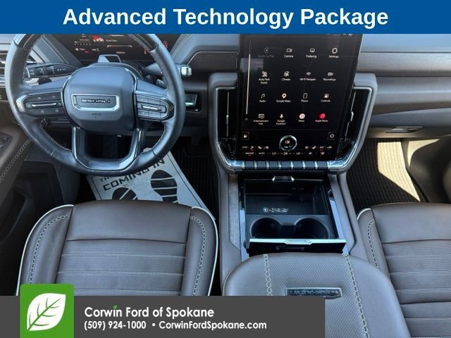 Used 2025 GMC Yukon XL Denali Ultimate AWD/4WD image 3