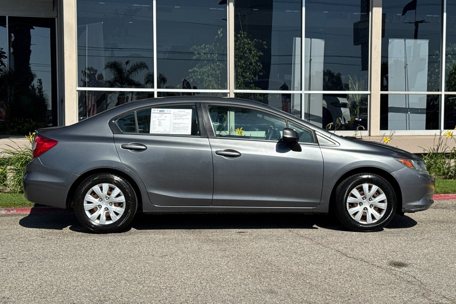 Used 2012 Honda Civic LX image 3