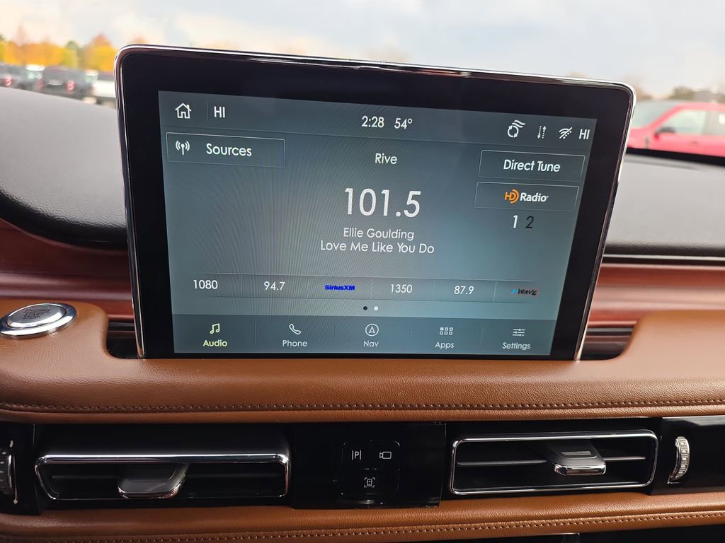 Used 2023 Lincoln Aviator Reserve w/ Equipment Group 201A image 30