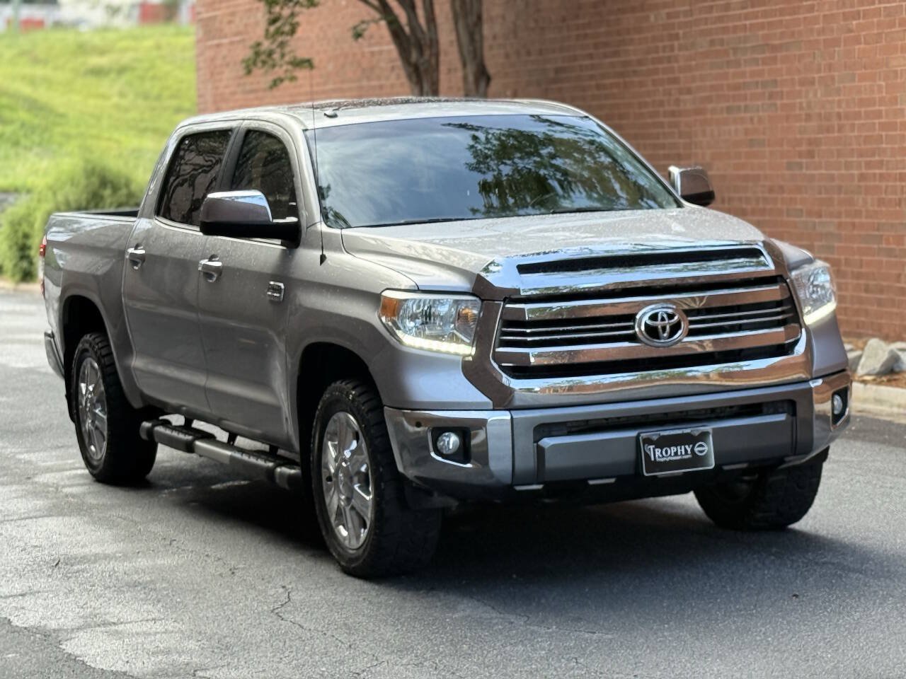 Used 2016 Toyota Tundra 1794 Edition AWD/4WD image 3
