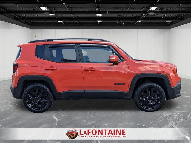Used 2018 Jeep Renegade Altitude AWD/4WD image 6