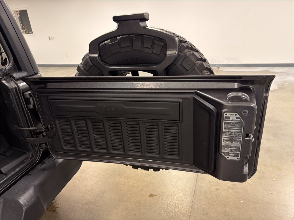 Used 2022 Jeep Wrangler Unlimited Sport AWD/4WD image 20