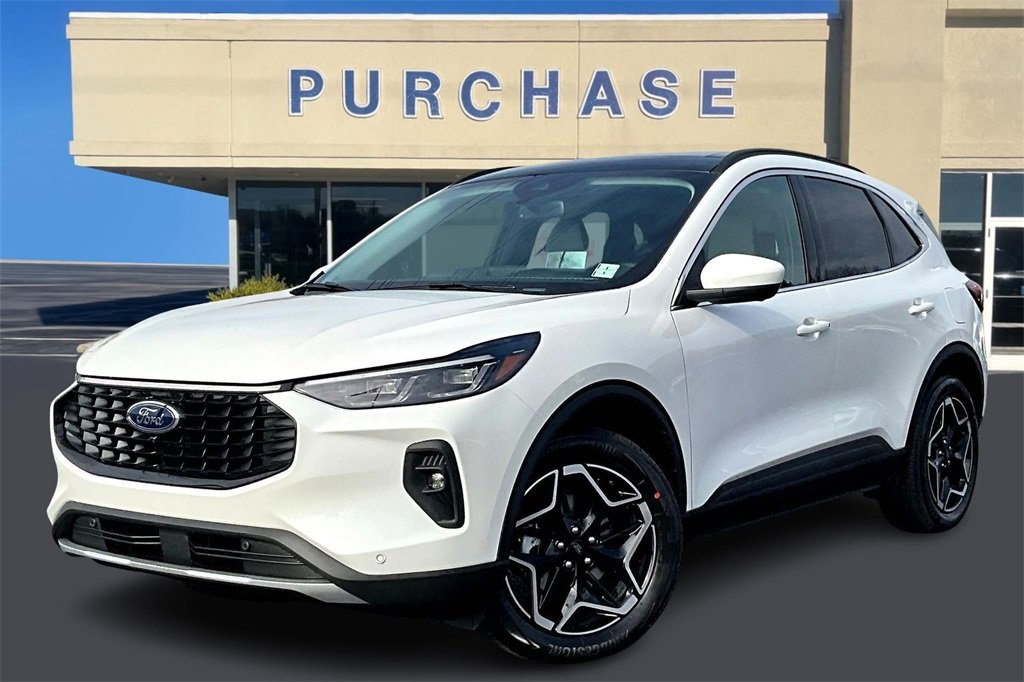 New 2026 Ford Escape Platinum w/ Premium Technology Package image 2