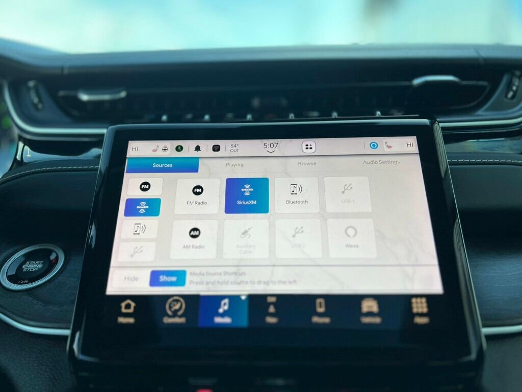 Used 2022 Jeep Grand Cherokee Limited 4xe w/ Luxury Tech Group II image 28