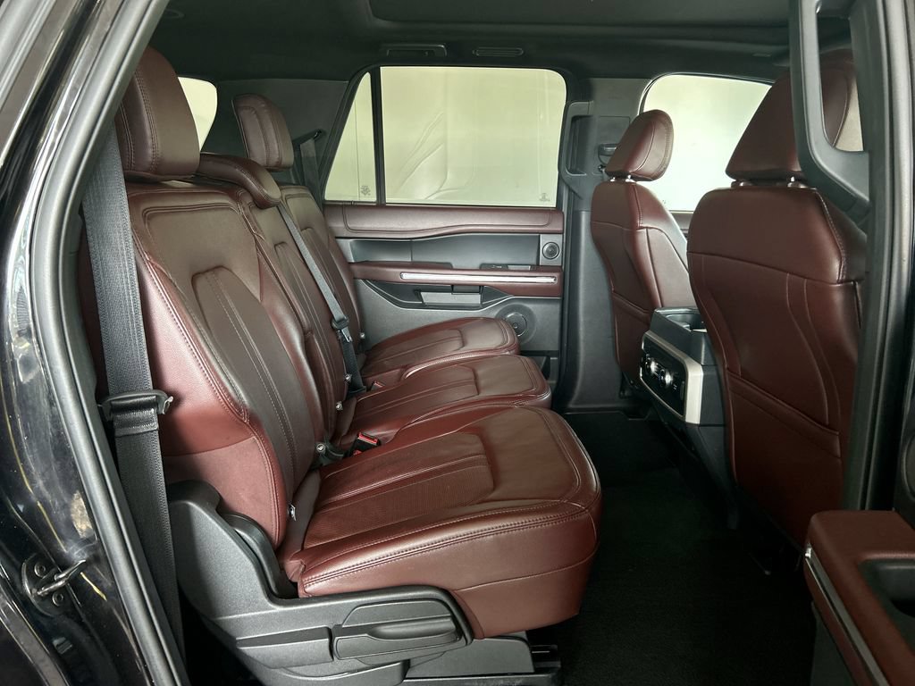 Used 2024 Ford Expedition Max Limited RWD image 35