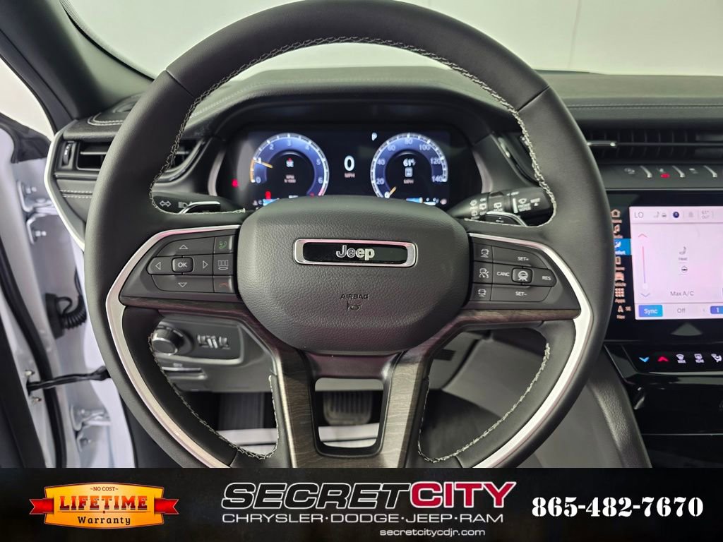 New 2026 Jeep Grand Cherokee Altitude image 16