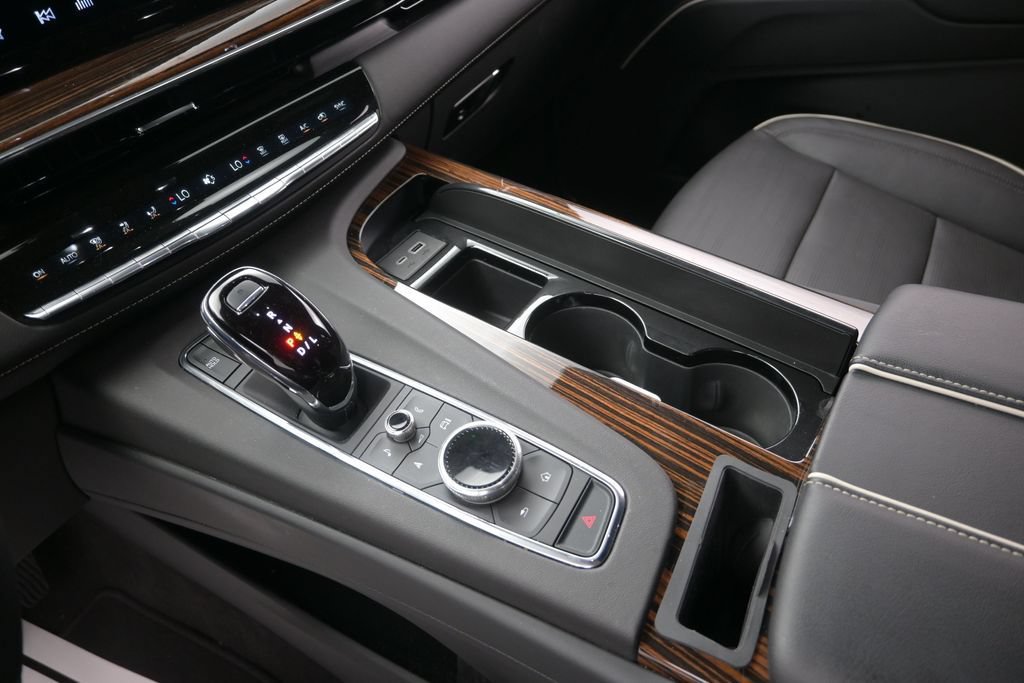 Used 2023 Cadillac Escalade Premium Luxury RWD image 15