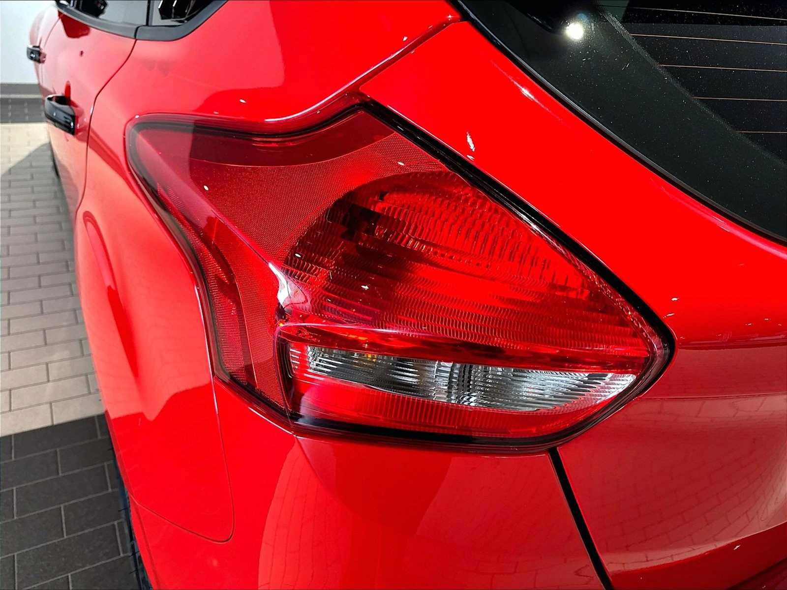 Used 2018 Ford Focus RS AWD/4WD image 33