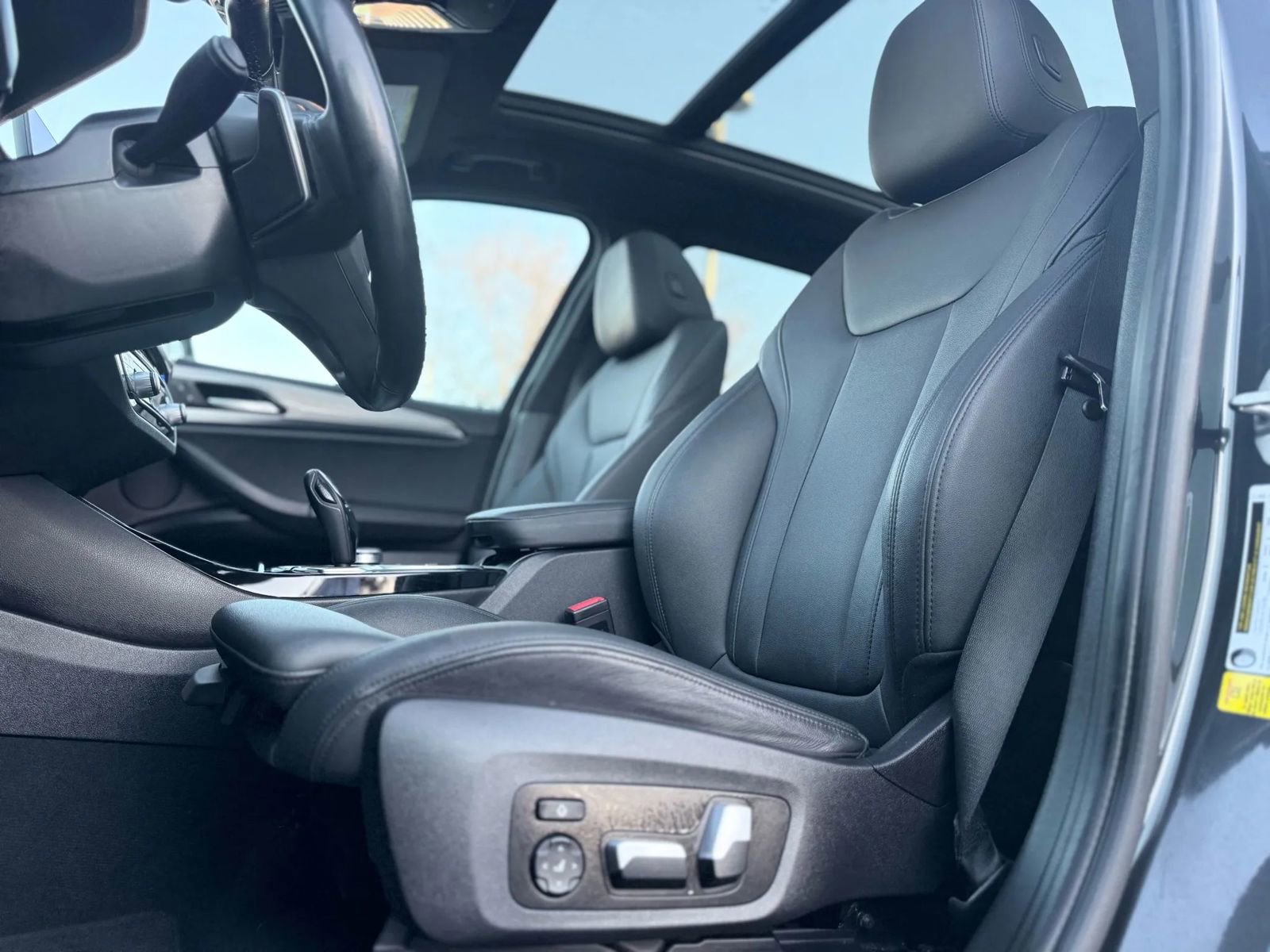 Used 2021 BMW X3 sDrive30i image 9