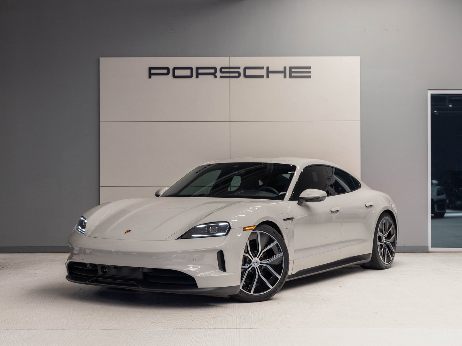 Used 2025 Porsche Taycan