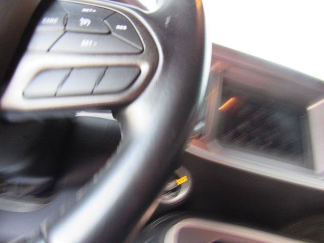 Used 2021 Dodge Challenger SXT w/ Driver Convenience Group RWD image 23