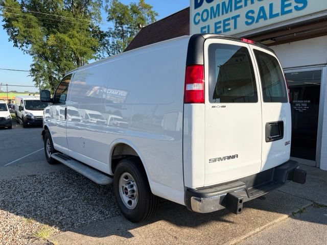 Used 2025 GMC Savana 2500 w/ Driver Convenience Package RWD image 8
