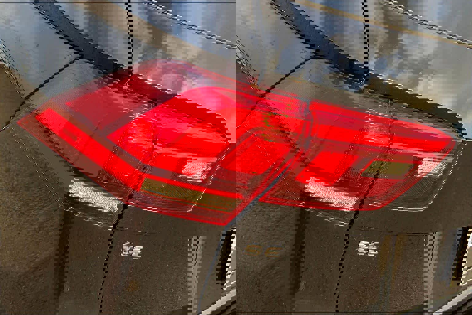 Used 2024 Volkswagen Tiguan SE image 27