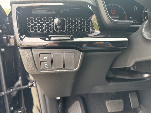 Used 2025 Honda CR-V EX-L image 34