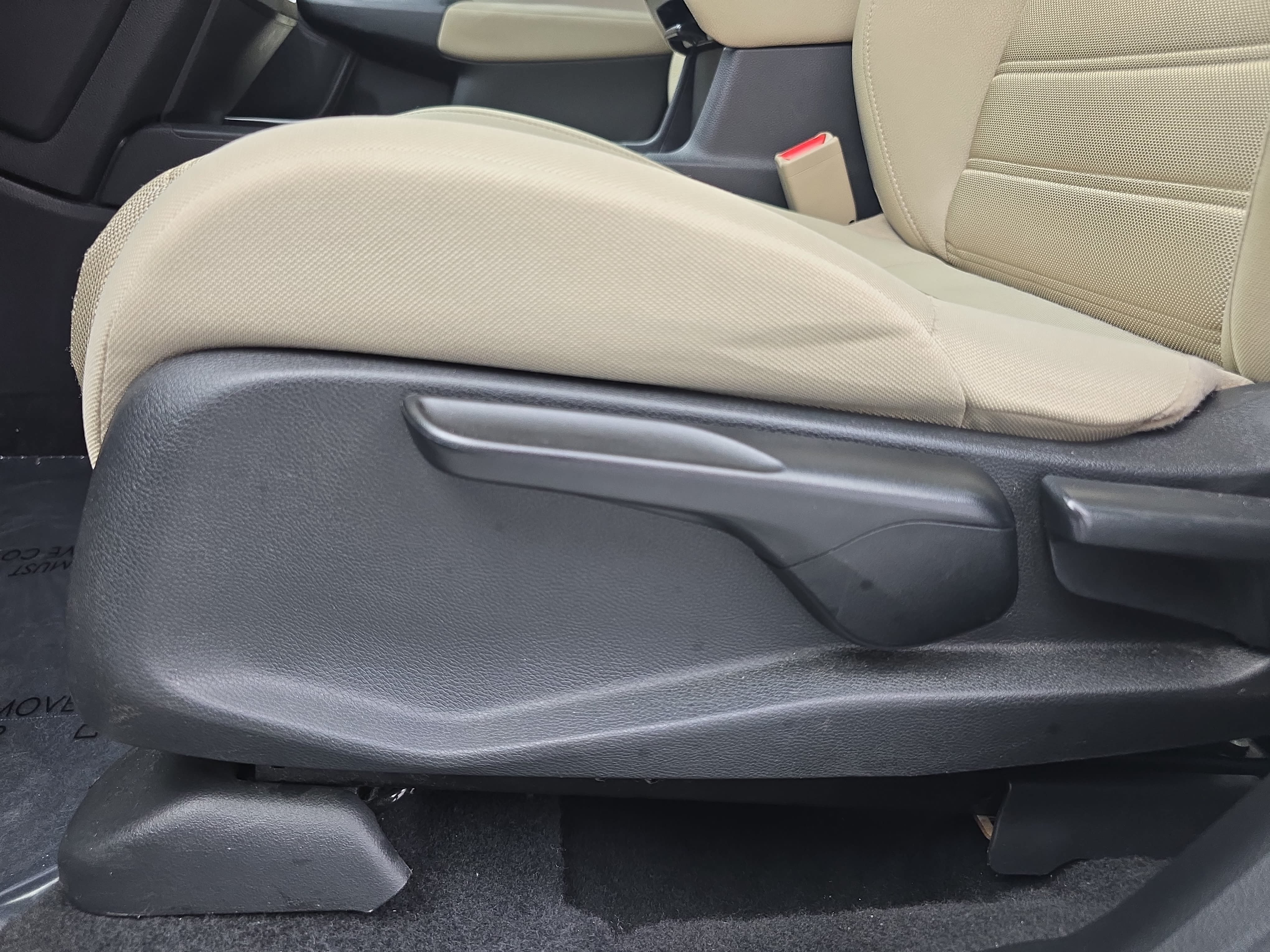 Used 2019 Honda CR-V LX image 27