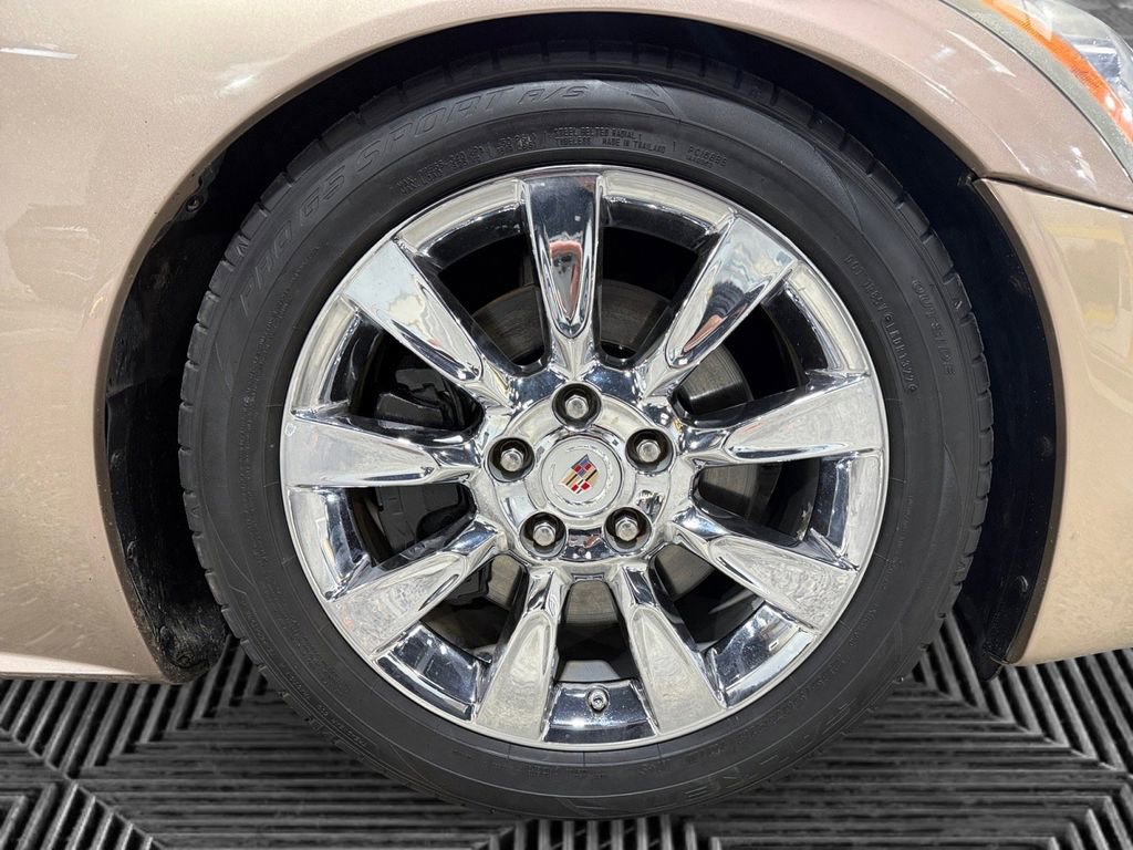 Used 2008 Cadillac XLR image 12