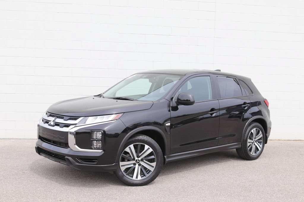 Used 2023 Mitsubishi Outlander Sport SE AWD/4WD image 28