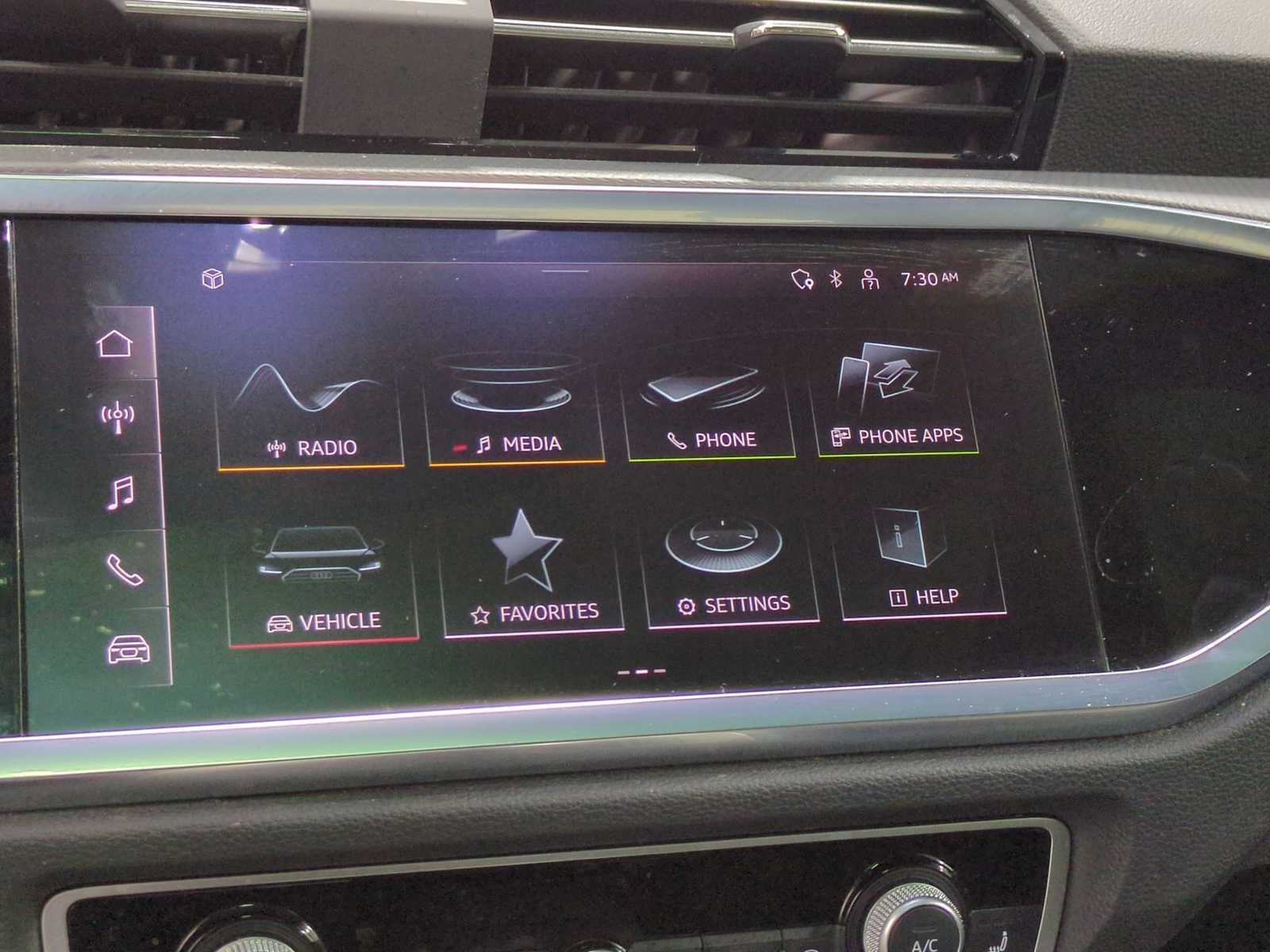 Used 2023 Audi Q3 2.0T Premium w/ Convenience Package image 29