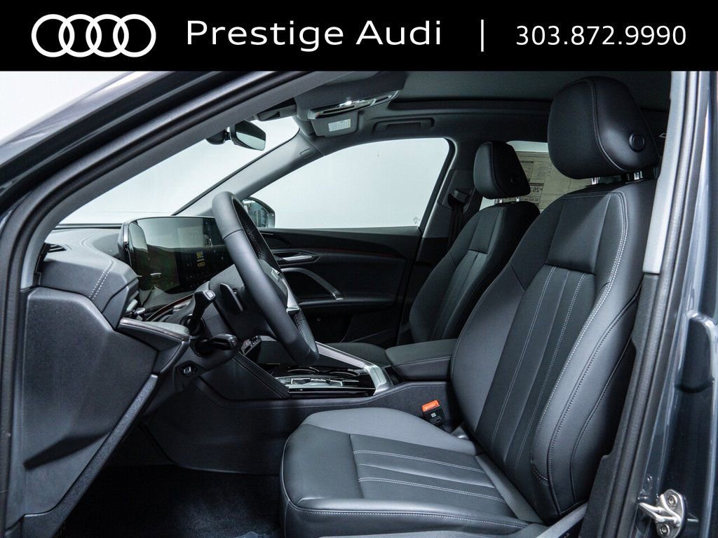 Used 2025 Audi Q5 Premium w/ Convenience Package AWD/4WD image 6