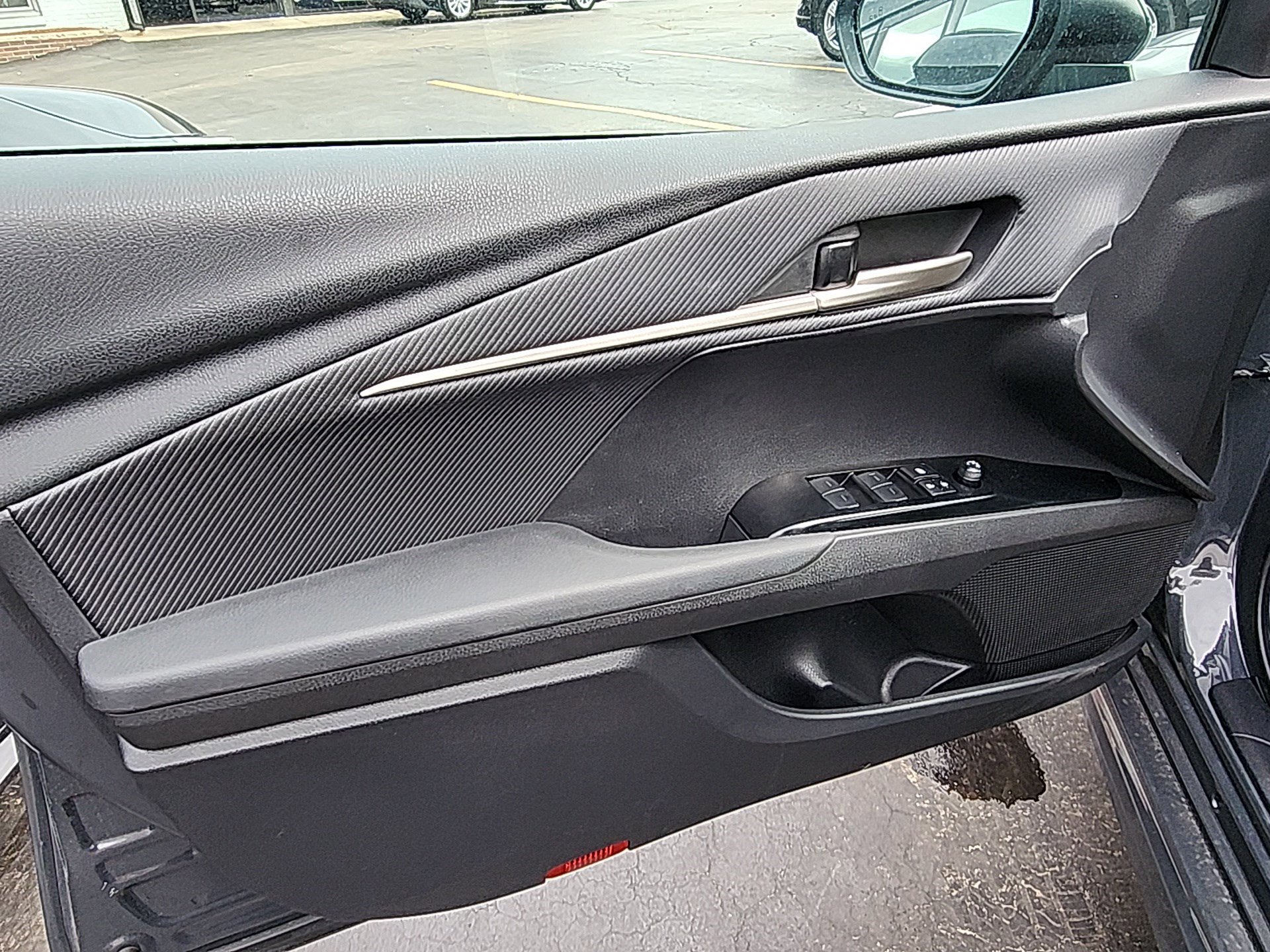 Certified 2025 Toyota Camry SE image 10