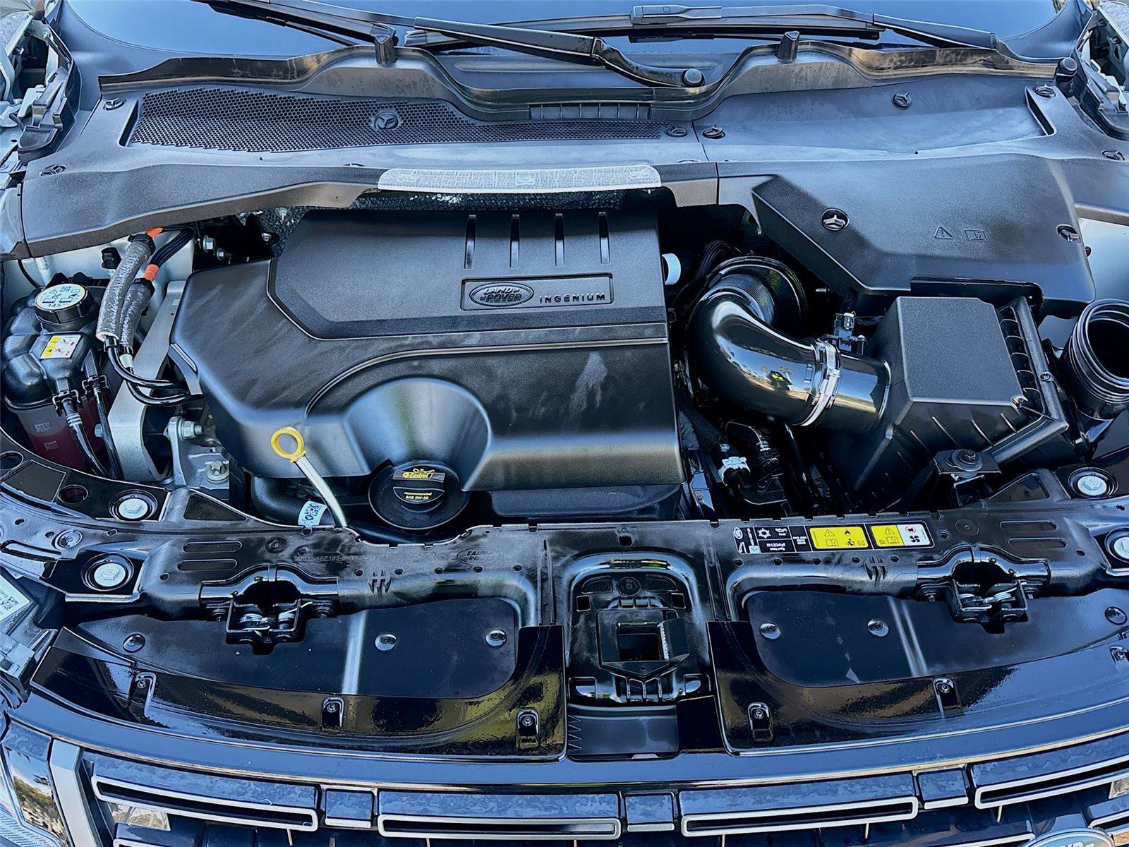 Used 2024 Land Rover Range Rover Evoque Dynamic SE image 32