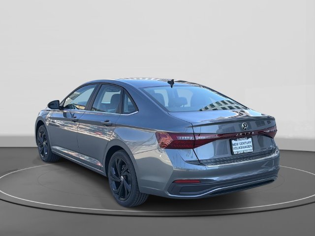 New 2026 Volkswagen Jetta SE FWD image 3