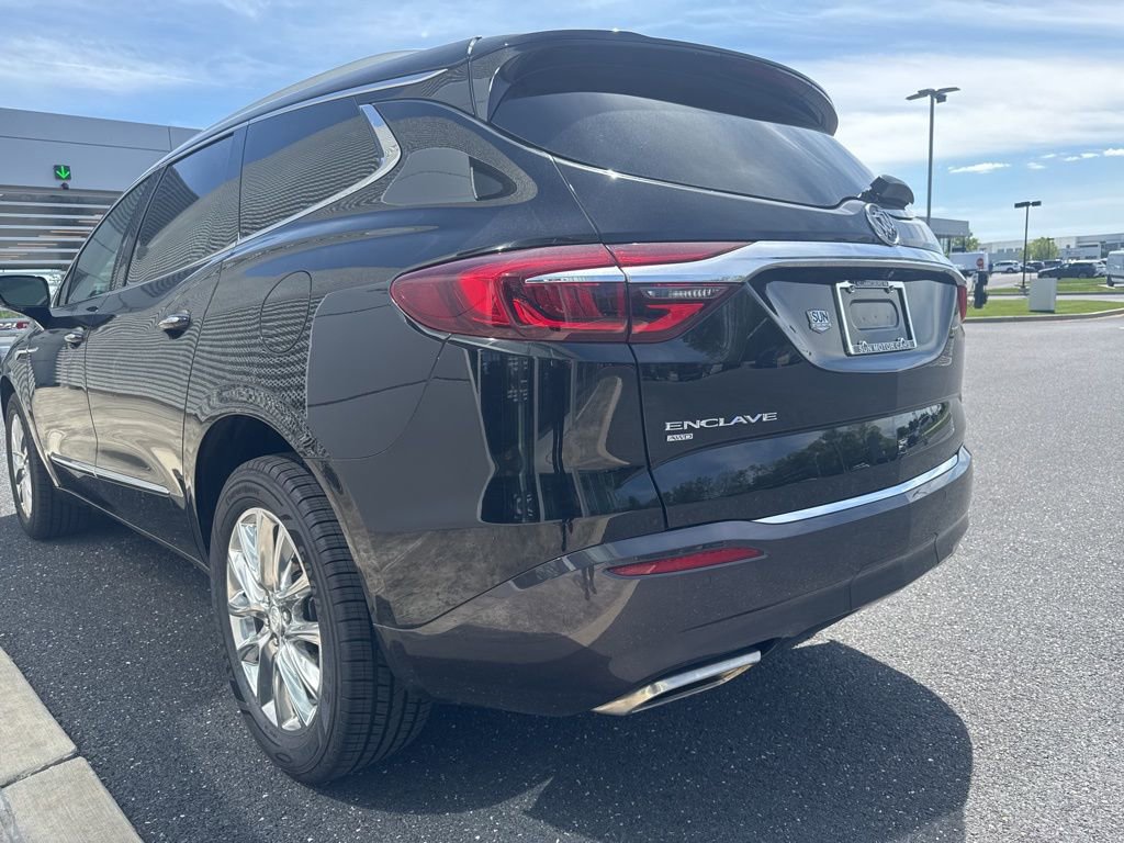 Used 2021 Buick Enclave Essence w/ Sound and Sites Package AWD/4WD image 30