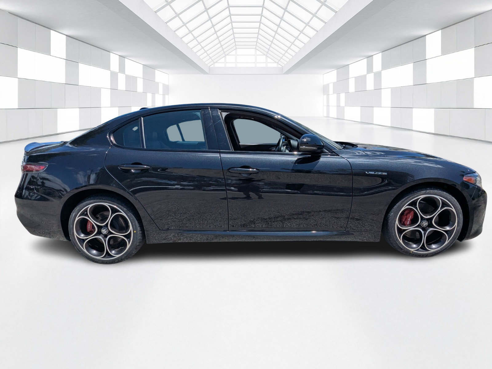 Used 2024 Alfa Romeo Giulia Veloce AWD/4WD image 8