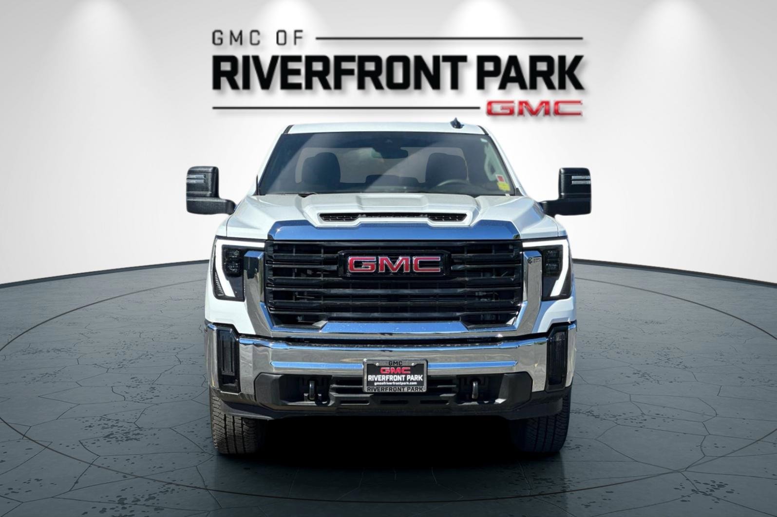 Used 2024 GMC Sierra 2500 Pro image 8