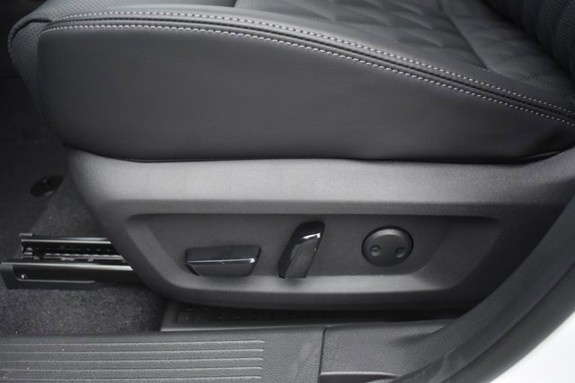 New 2026 Nissan Rogue Platinum w/ Platinum Premium Package image 13