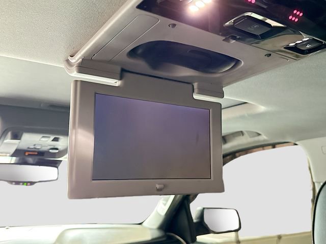 Used 2018 GMC Yukon Denali w/ Denali Ultimate Package image 28