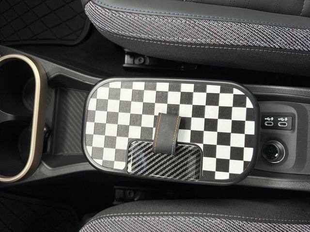 Used 2025 MINI Cooper S FWD image 33