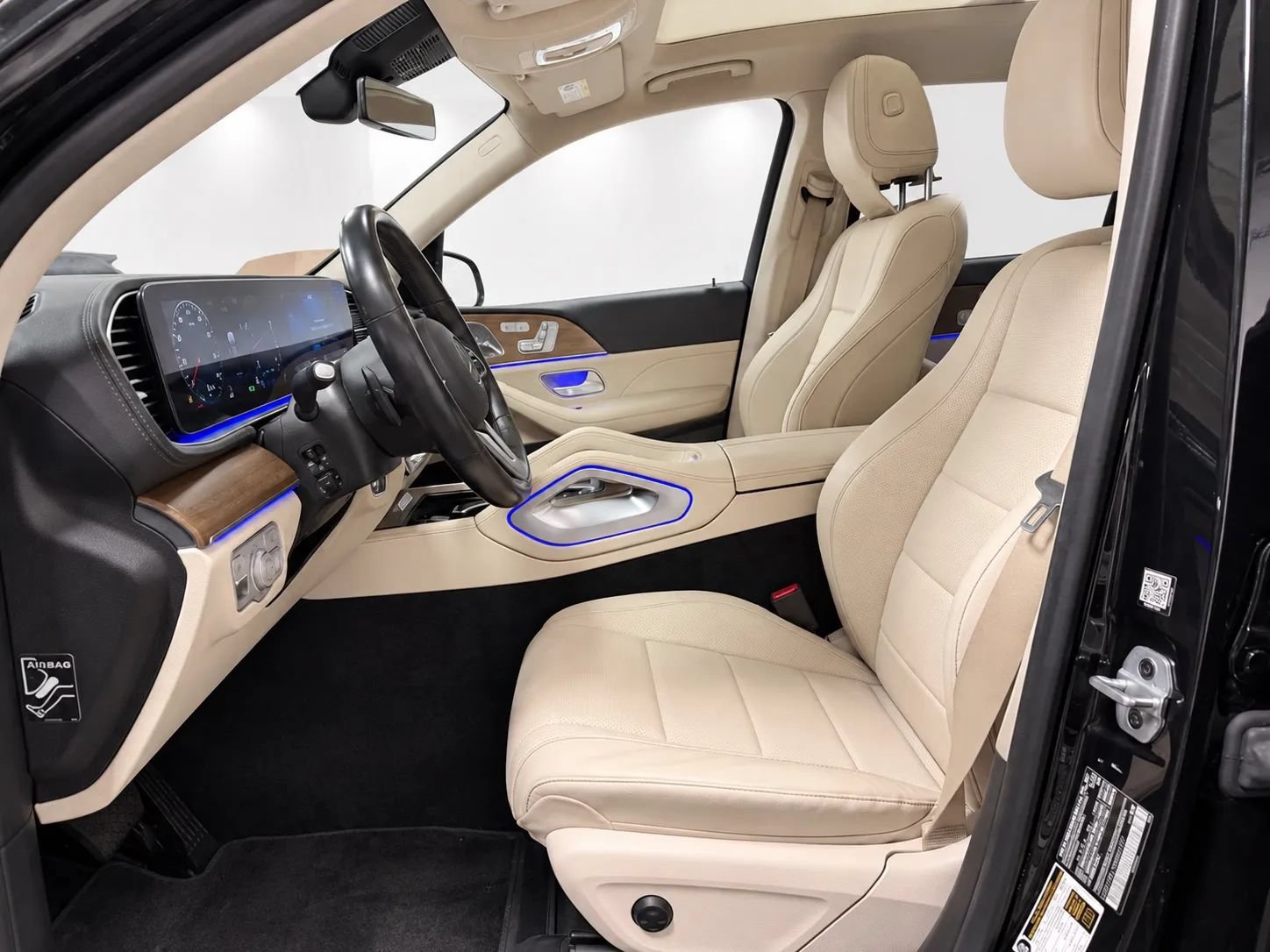 Used 2022 Mercedes-Benz GLS 450 4MATIC image 11